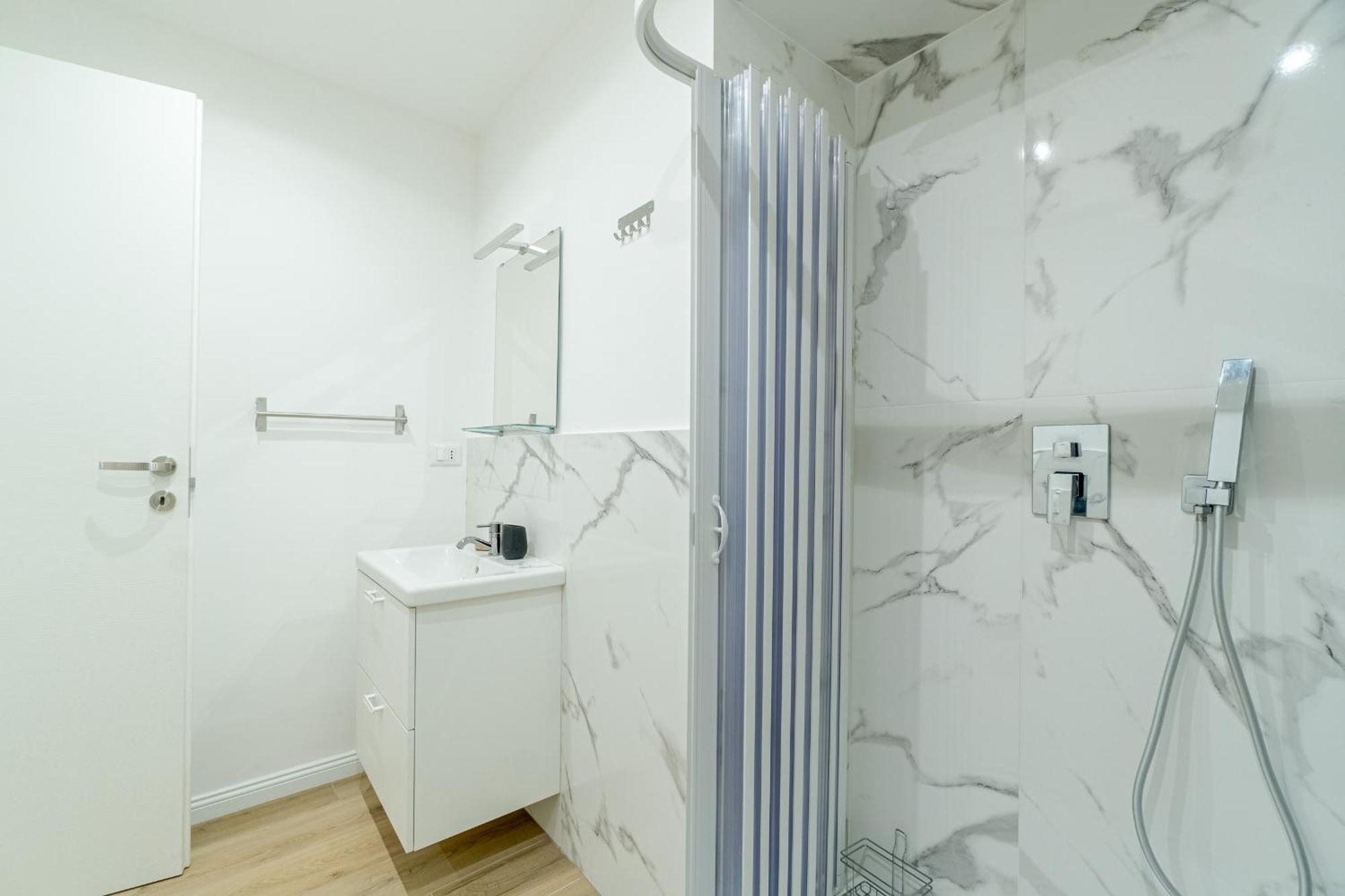 Quadrilatero Romano! Elegant Flat Turin Bagian luar foto