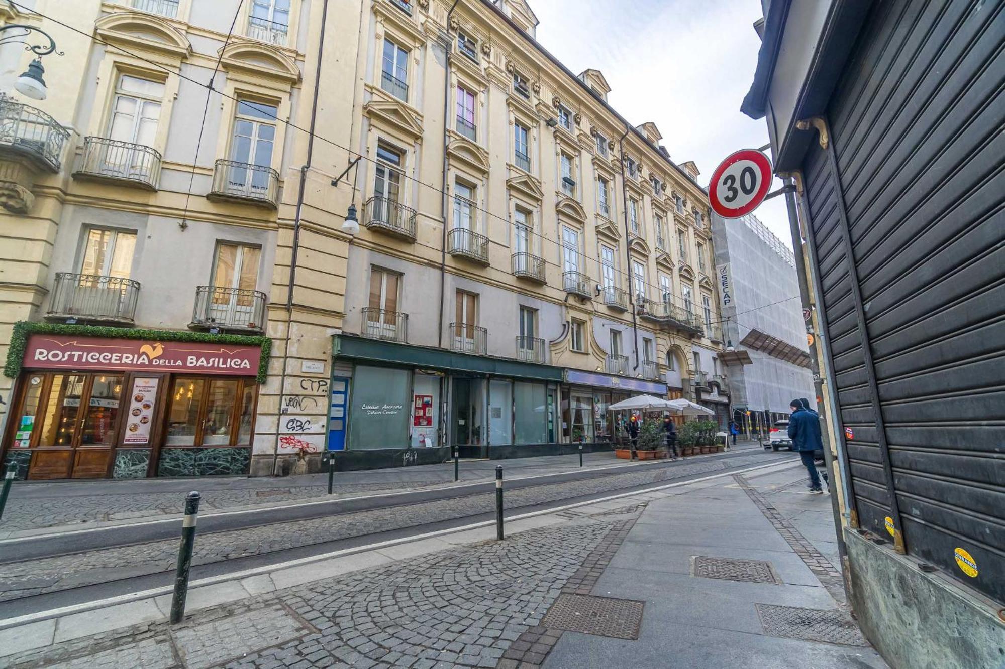 Quadrilatero Romano! Elegant Flat Turin Bagian luar foto